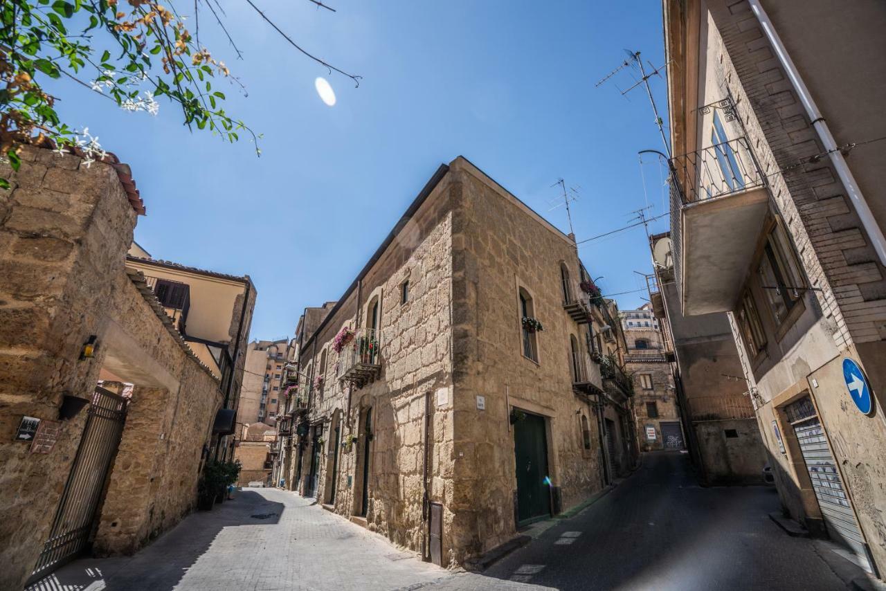 Bianko Ecochic & L'Angolo Di Levante Enna Bagian luar foto